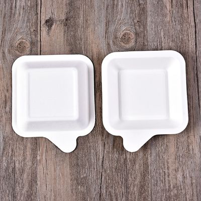 食品等級の正方形のペーパー皿、FDAの使い捨て可能な生物分解性の紙皿