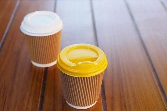 生物分解性熱い飲むことのための16ozクラフトのさざ波のペーパー コーヒー カップを取り除きなさい